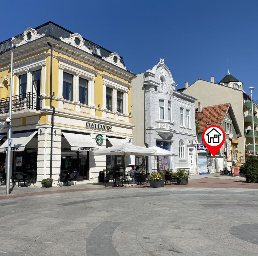 Central House Varna Exterior photo